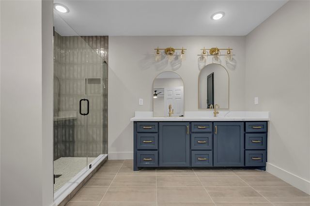 6014 W 43rd Street, Houston, TX 77092