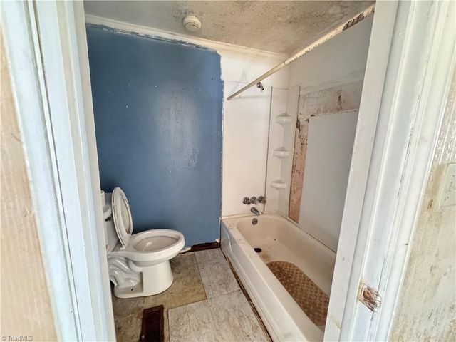 117 Pinnix Street, Jonesville, NC 28642