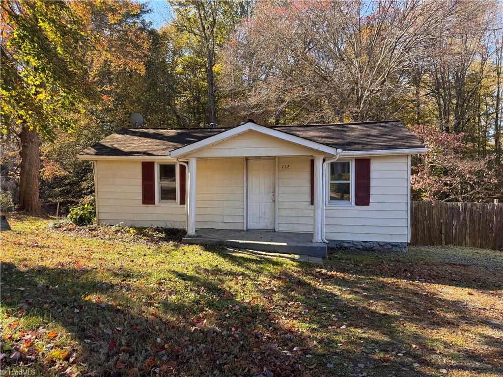 117 Pinnix Street, Jonesville, NC 28642