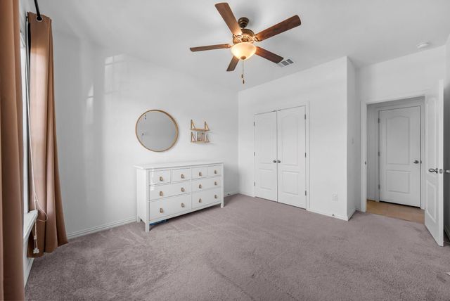 520 Landing LN, Leander, TX 78641