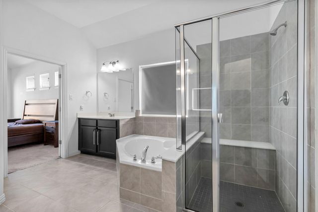 520 Landing LN, Leander, TX 78641