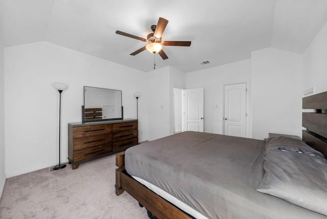 520 Landing LN, Leander, TX 78641