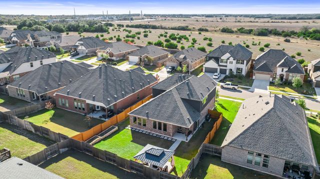 520 Landing LN, Leander, TX 78641