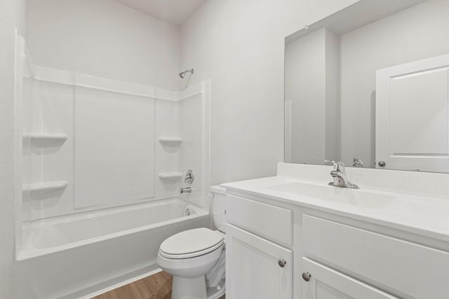 8946 Ice Quartz Drive, Iowa Colony, TX 77583