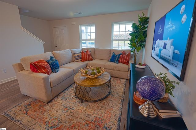 424 Mossy Walk Way, Spartanburg, SC 29303