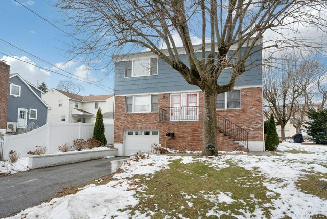 52 Post Place 2nd Floor, Harrison, NY 10528