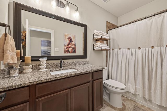 427 Bayberry Landing Way, Crosby, TX 77532