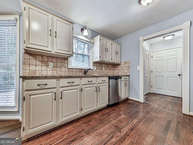 63 Geraldine Drive SE, Smyrna, GA 30082