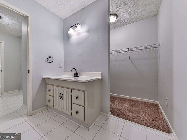 63 Geraldine Drive SE, Smyrna, GA 30082