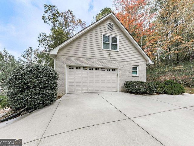 63 Geraldine Drive SE, Smyrna, GA 30082