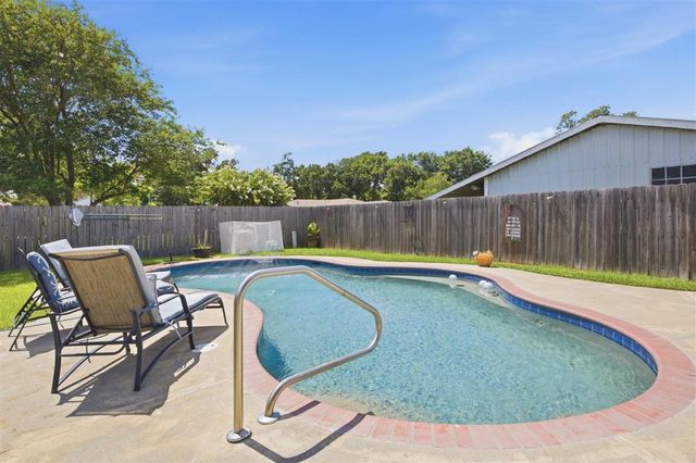 136 E Greenway St Street, Lake Charles, LA 70605