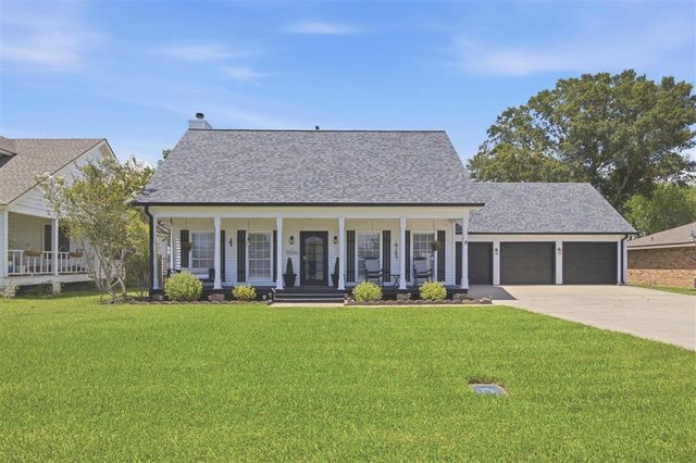 136 E Greenway St Street, Lake Charles, LA 70605