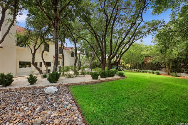 9 VINEYARD DR, San Antonio, TX 78257