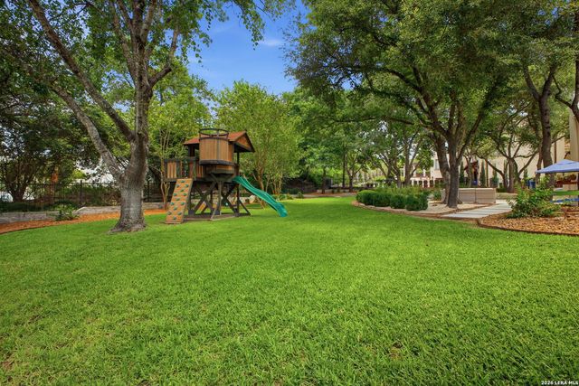 9 VINEYARD DR, San Antonio, TX 78257