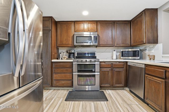 4059 E Avenue Q12, Palmdale, CA 93552