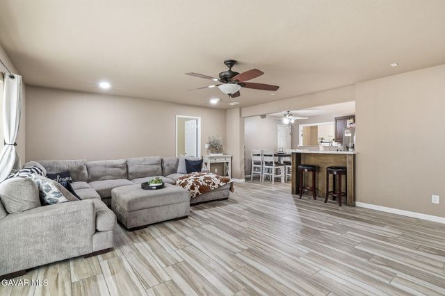 4059 E Avenue Q12, Palmdale, CA 93552