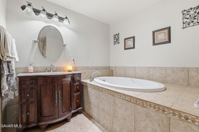 4059 E Avenue Q12, Palmdale, CA 93552
