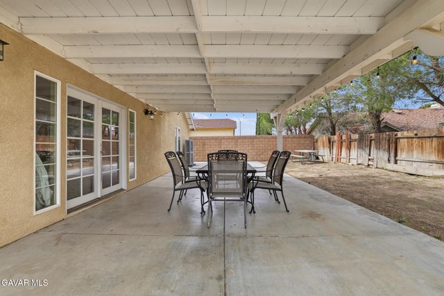4059 E Avenue Q12, Palmdale, CA 93552
