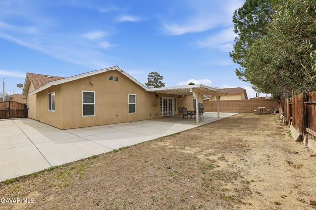 4059 E Avenue Q12, Palmdale, CA 93552