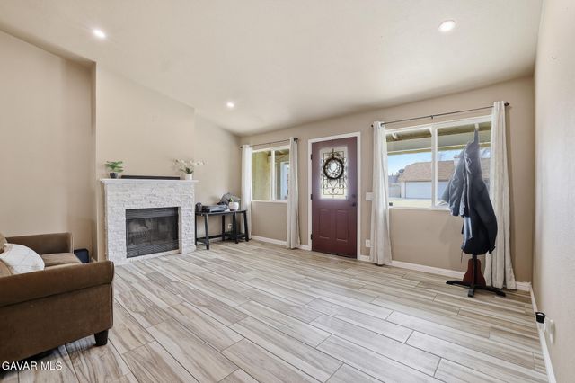 4059 E Avenue Q12, Palmdale, CA 93552
