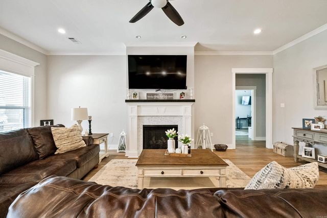 2322 Bridgegate, Conway, AR 72034