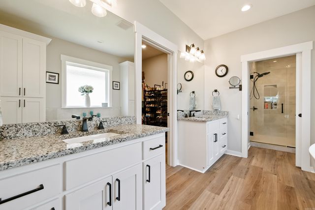 2322 Bridgegate, Conway, AR 72034