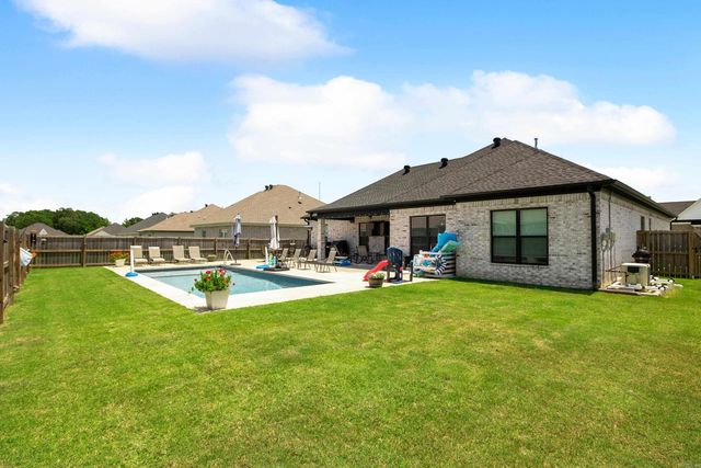 2322 Bridgegate, Conway, AR 72034