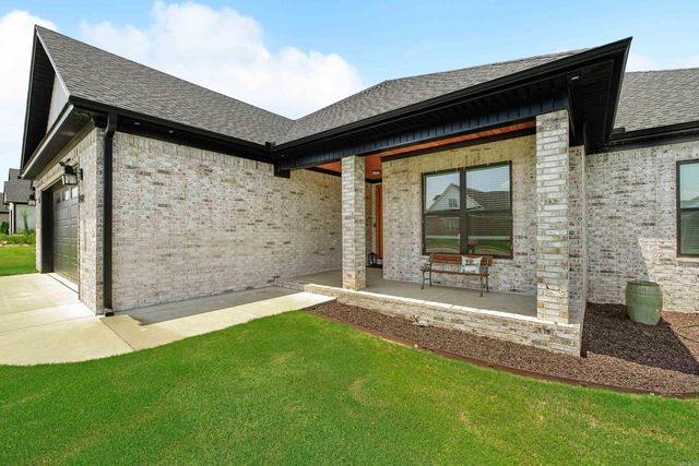 2322 Bridgegate, Conway, AR 72034