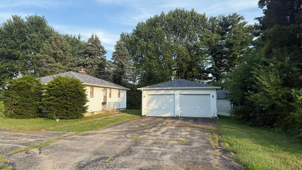 414 E State Rd 2, Valparaiso, IN 46383