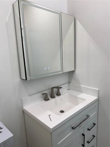 6530 Shoup, West Hills, CA 91307
