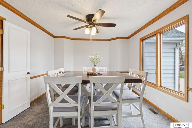 7912 Kona Circle, Papillion, NE 68046