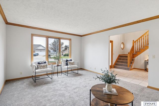 7912 Kona Circle, Papillion, NE 68046