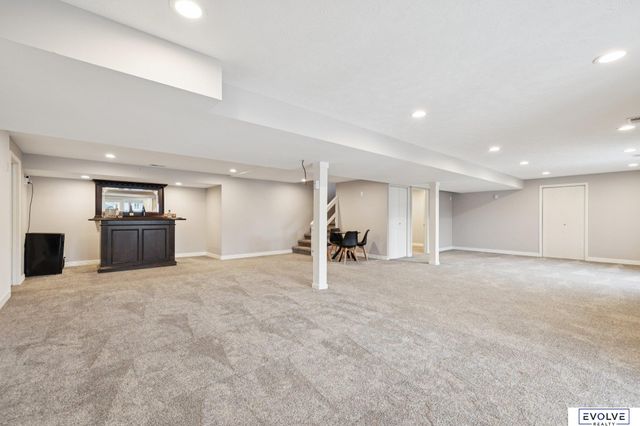 7912 Kona Circle, Papillion, NE 68046