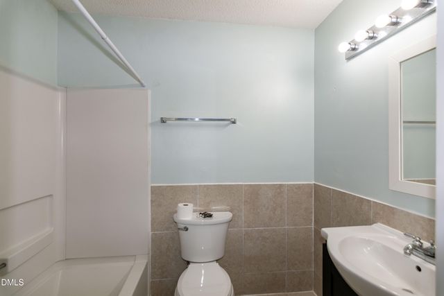 1351 Crab Orchard Drive 101, Raleigh, NC 27606