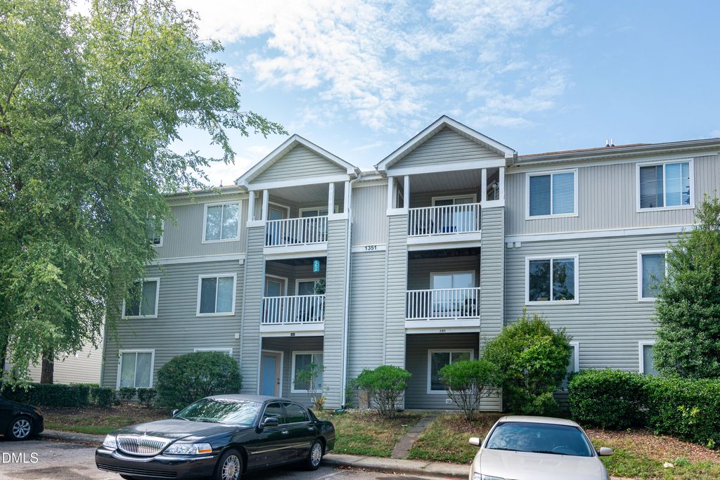 1351 Crab Orchard Drive 101, Raleigh, NC 27606