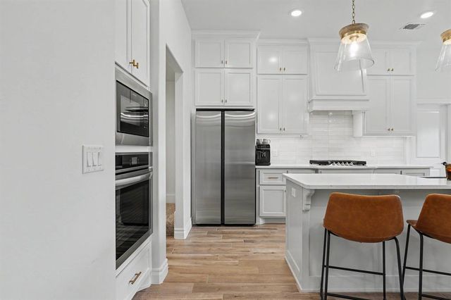 16213 Villa Valeria Way, Edmond, OK 73013