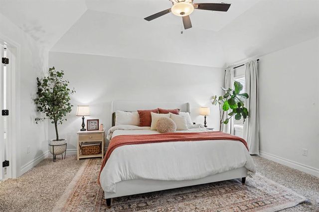 16213 Villa Valeria Way, Edmond, OK 73013