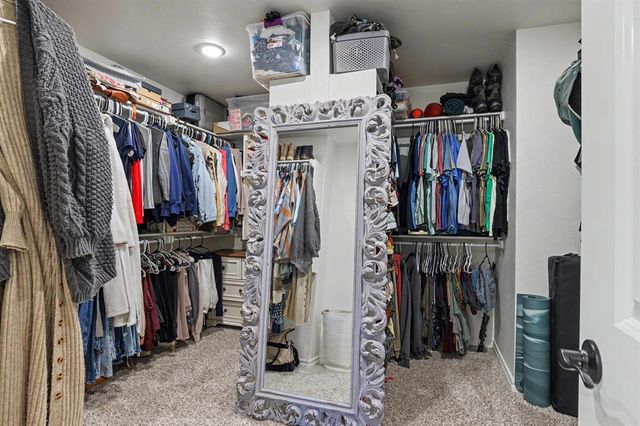 16213 Villa Valeria Way, Edmond, OK 73013