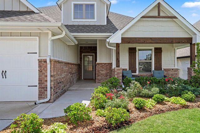 16213 Villa Valeria Way, Edmond, OK 73013
