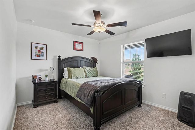 16213 Villa Valeria Way, Edmond, OK 73013