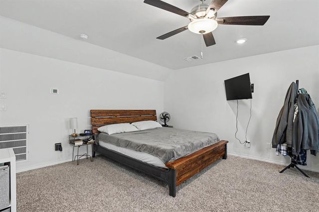 16213 Villa Valeria Way, Edmond, OK 73013