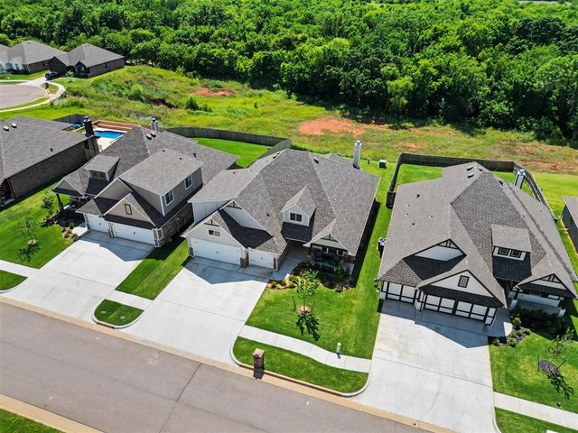 16213 Villa Valeria Way, Edmond, OK 73013