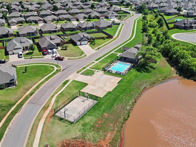 16213 Villa Valeria Way, Edmond, OK 73013