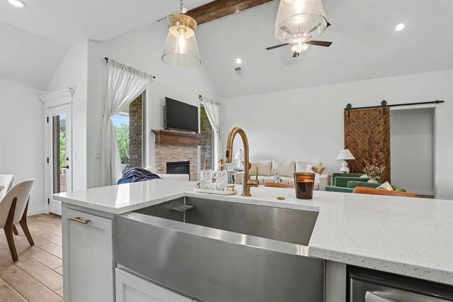 16213 Villa Valeria Way, Edmond, OK 73013