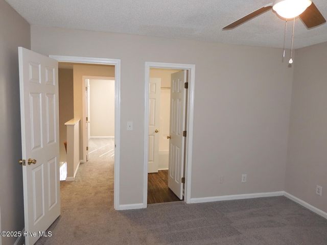 3906 Sterling Pointe Drive Z4, Winterville, NC 28590