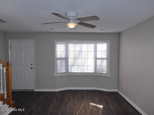 3906 Sterling Pointe Drive Z4, Winterville, NC 28590