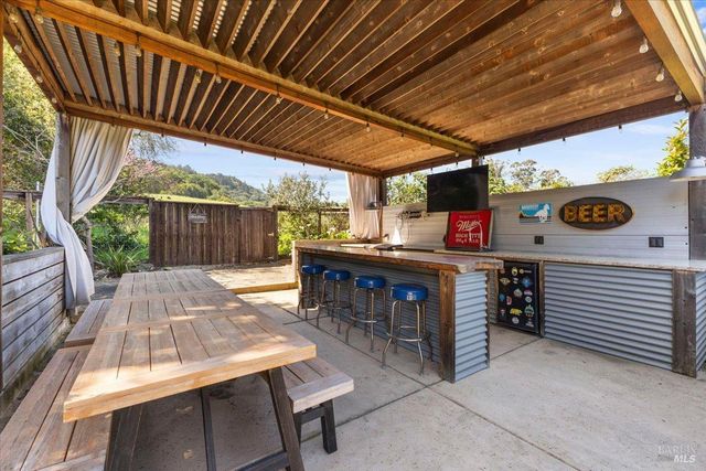 4818 Bennett Valley Rd, Santa Rosa, CA 95404