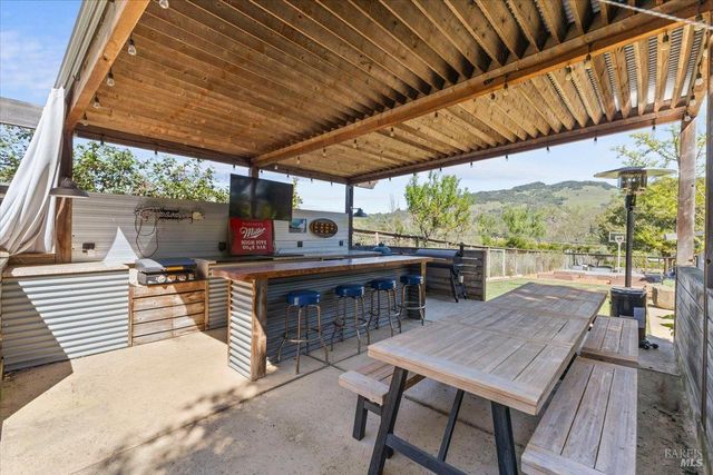 4818 Bennett Valley Rd, Santa Rosa, CA 95404