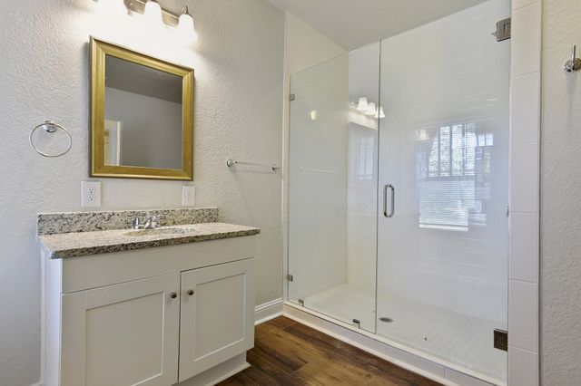 1115 S Rusk Avenue, Denison, TX 75020