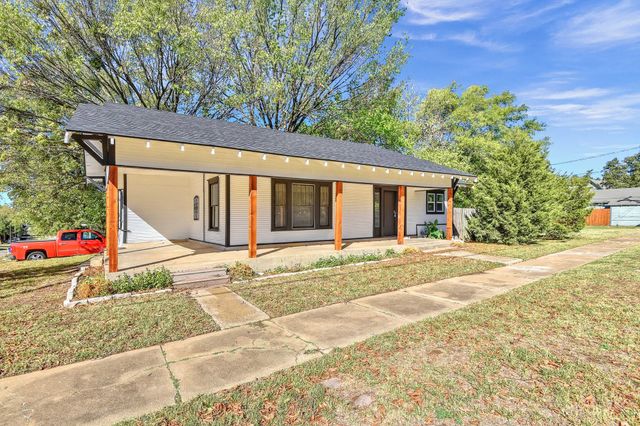 1115 S Rusk Avenue, Denison, TX 75020